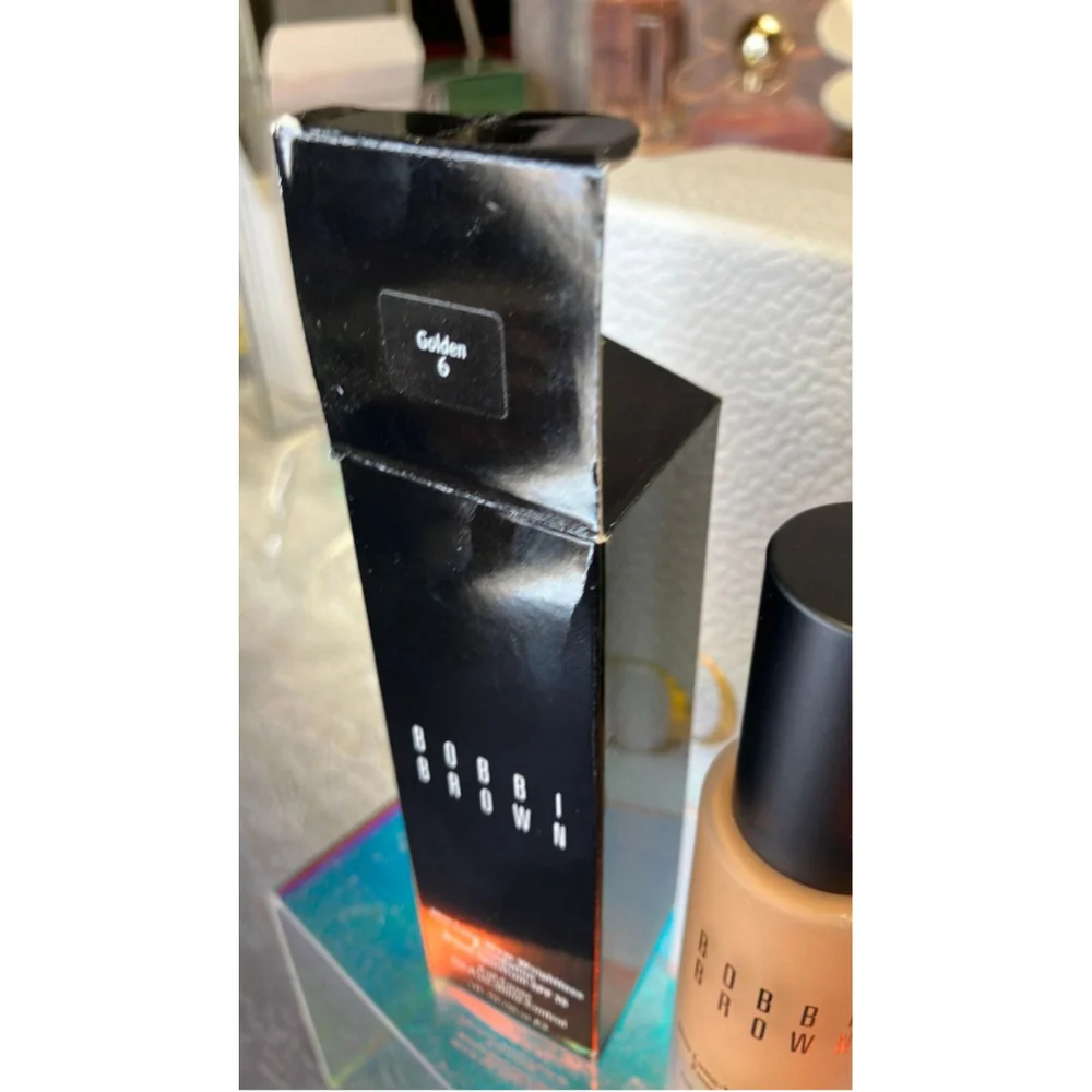 Bobbi Brown Foundation Full Size - Golden